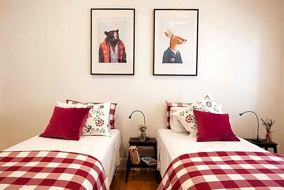 THE WHITE HOUSE luxury villa embedded in history