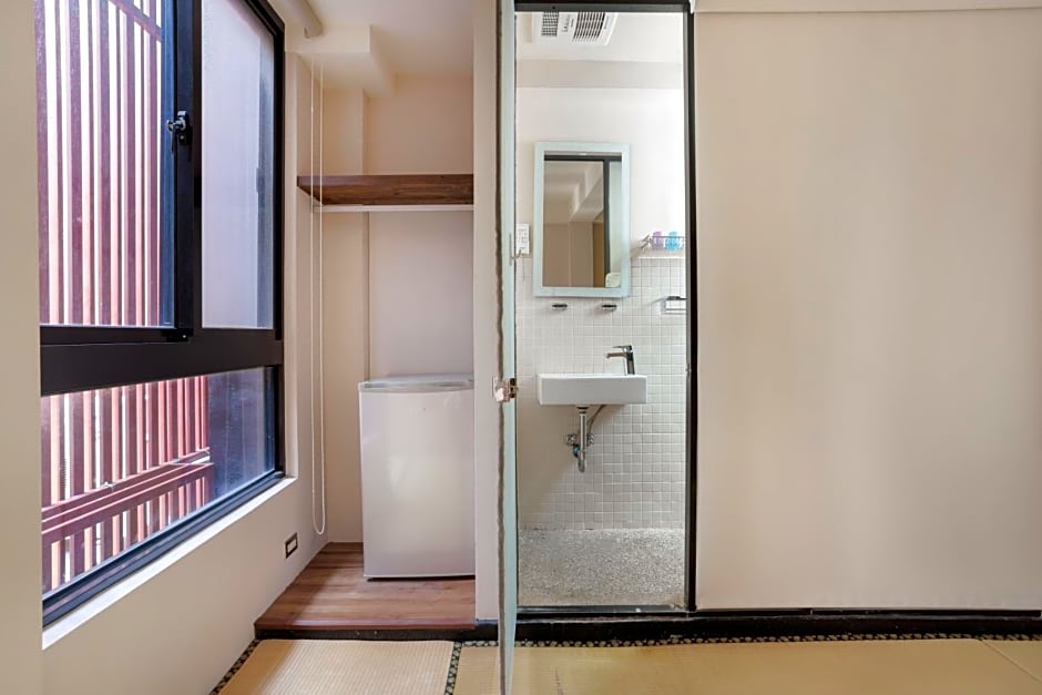 赤樓古巷民宿 6-12人可包棟