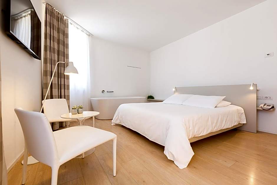 Hotel Lago Di Garda