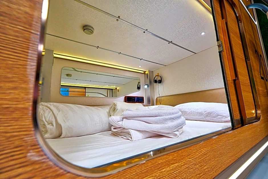 Ljubljana Capsule Hostel