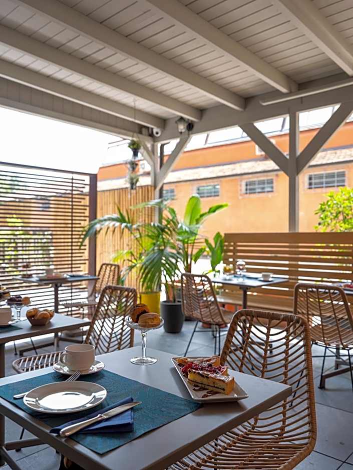 Elizabeth Lifestyle Hotel