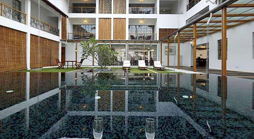 Eighth Bastion - CGH Earth