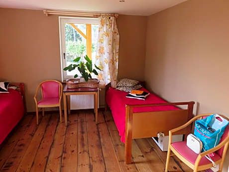 Triple Room with Shared Bathroom