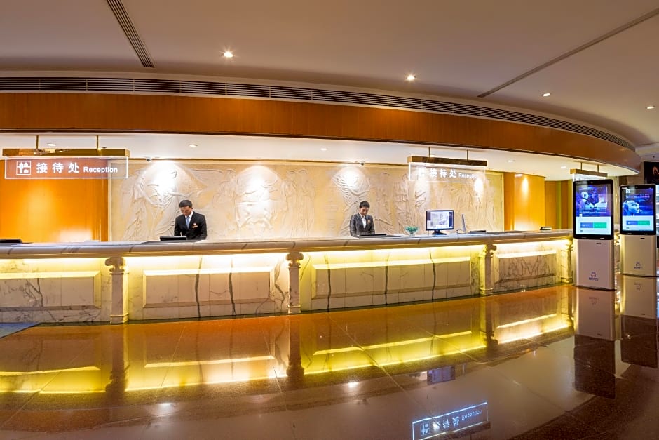 Sunshine Hotel