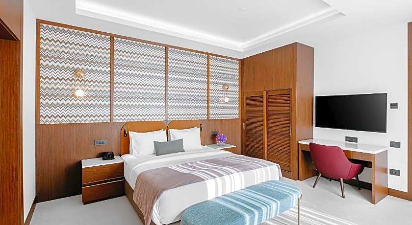 Qafqaz Riverside Hotel