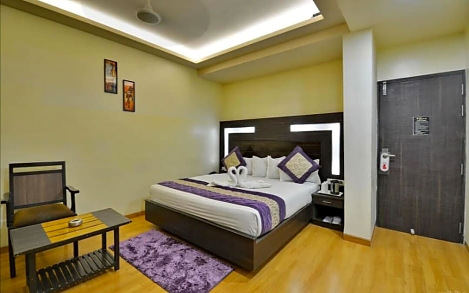 Hotel Samrat, Jabalpur