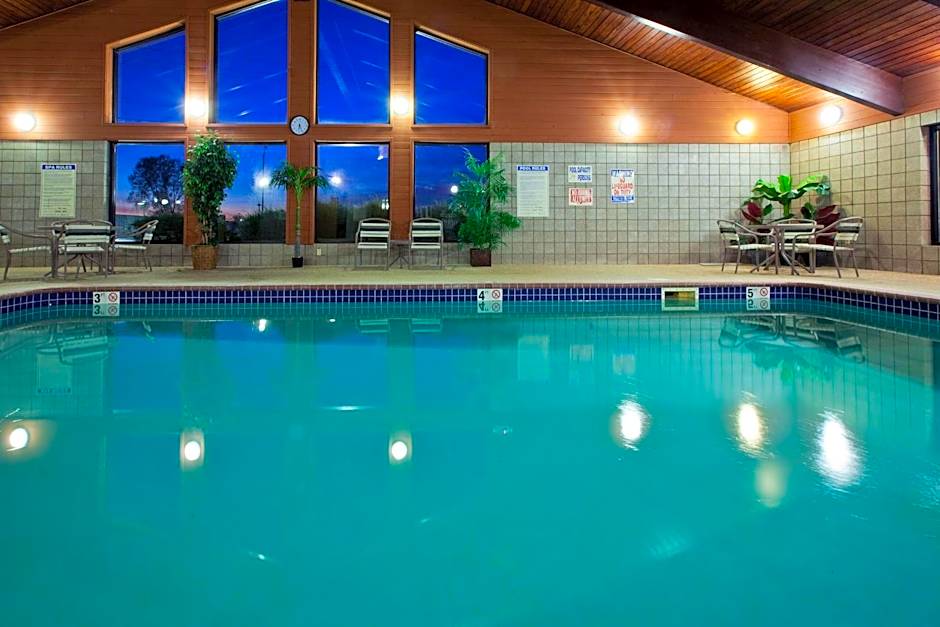 Spark by Hilton Cedar Falls