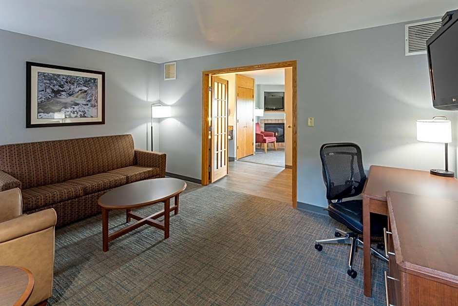 Photo 1 of 5 of Suite, Hot Tub