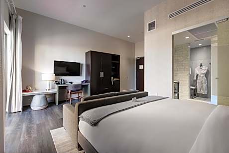 King Room with Balcony