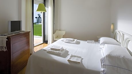 Comfort Double or Twin Room with Sea View