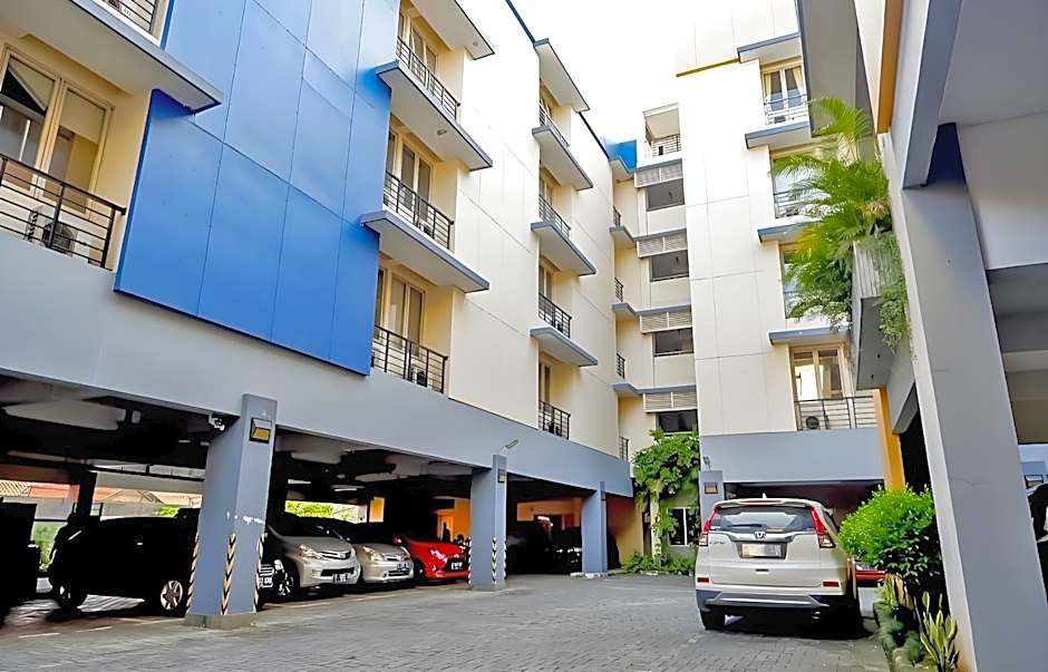 OYO Life 93383 Wisma Kencana Puteri