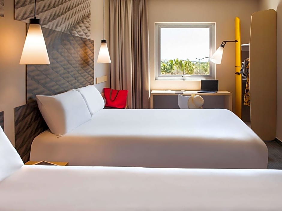 Ibis Mazatlan Marina