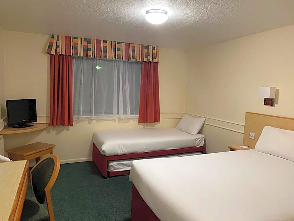 Days Inn Michaelwood M5