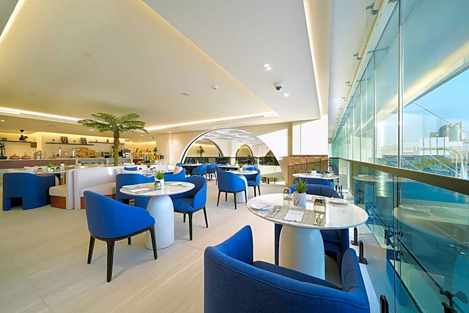 Nova M Hotel, Edge by Rotana