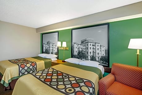 2 Double Beds Non-Smoking