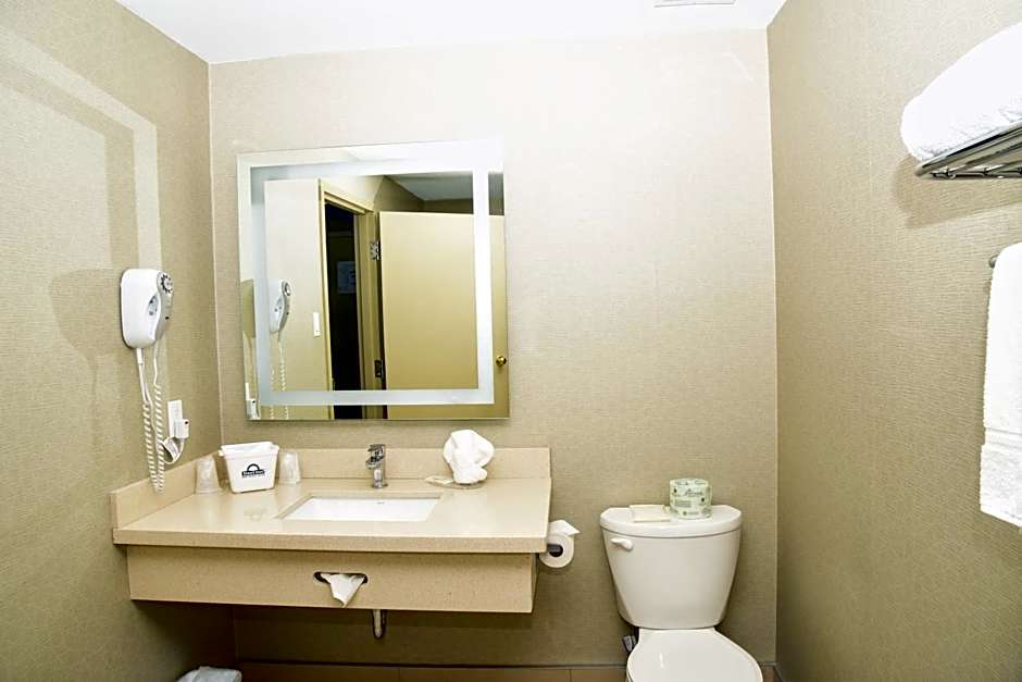 Days Inn by Wyndham Ottawa