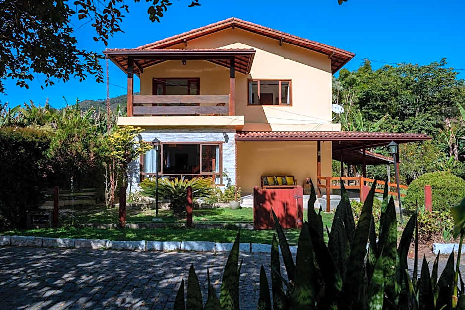 Casa Di Maria 4 Quartos a 500m Centro - Sauna, Piscina, Fogão a Lenha, Churrasqueira - ACESSO PRIVATIVO AO AO RIO - Ideal para famílias