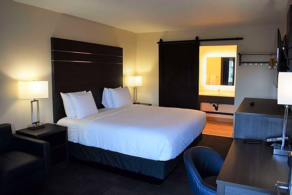 Travelodge by Wyndham Santa Rosa Wine Country