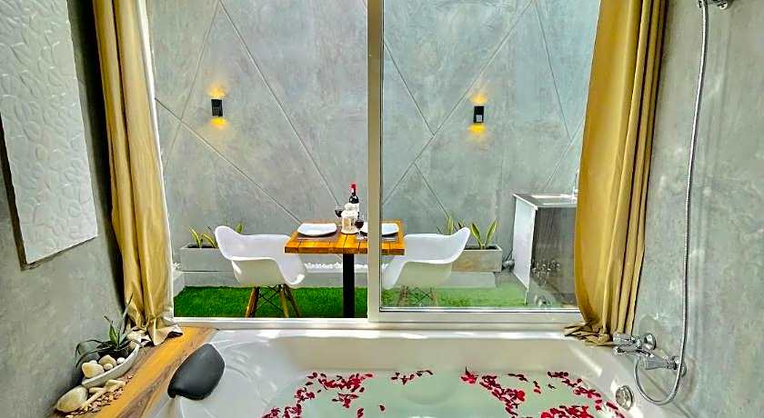 8Plus Motels