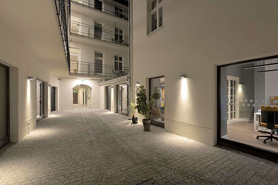 STRADONIA Serviced Apartments