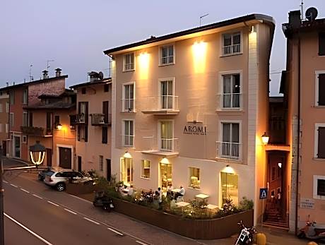 Aromi Piccolo Hotel