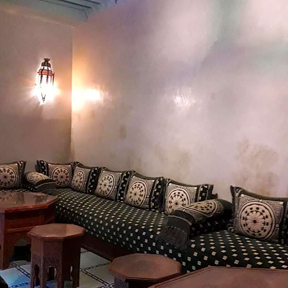 Riad Tidar by Phoenix
