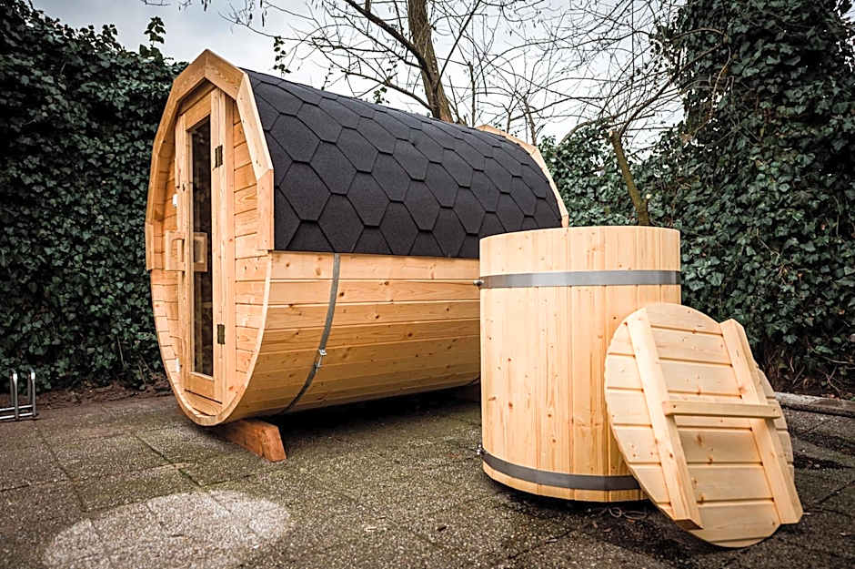 Dom Goscinny Bialy Dworek