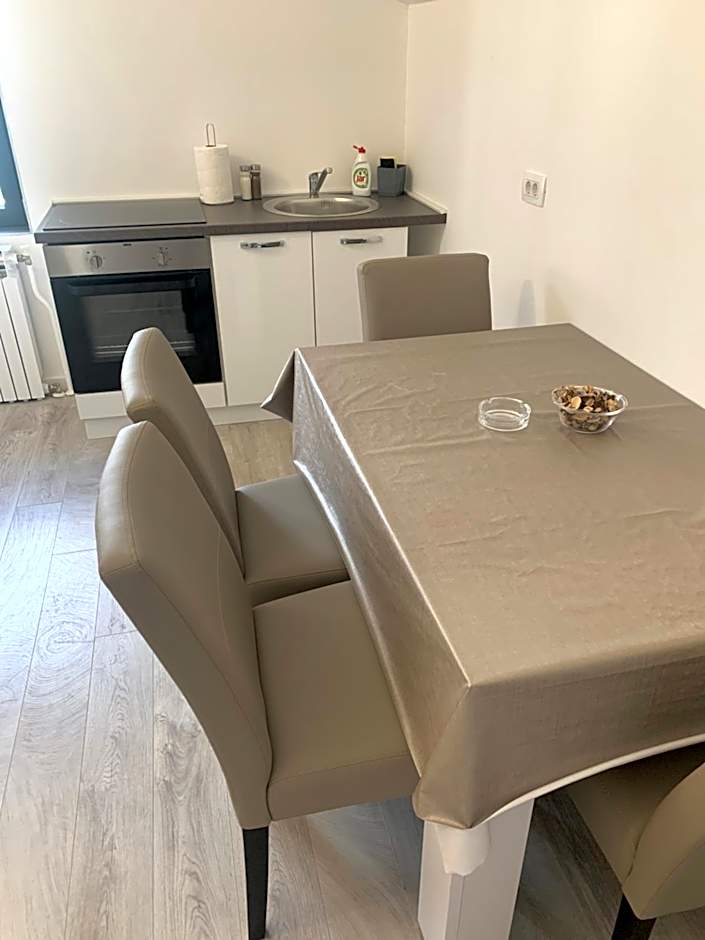 Filipovic rent a car & apartments