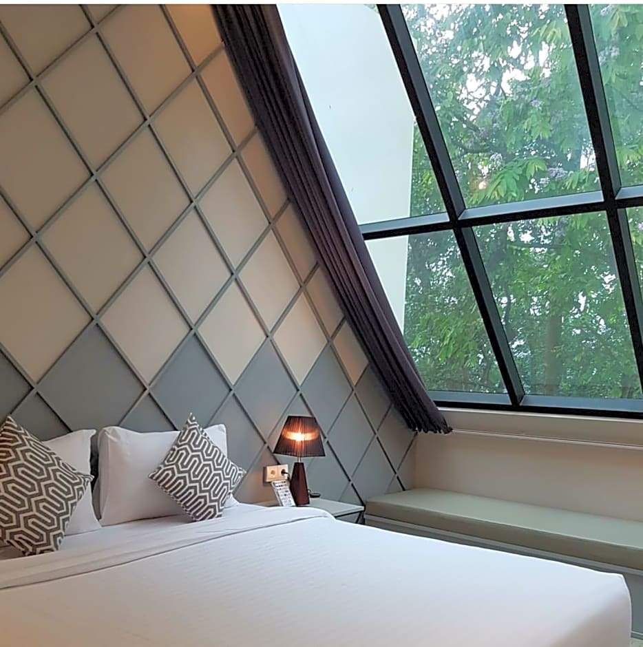 Beehive Boutique Hotel