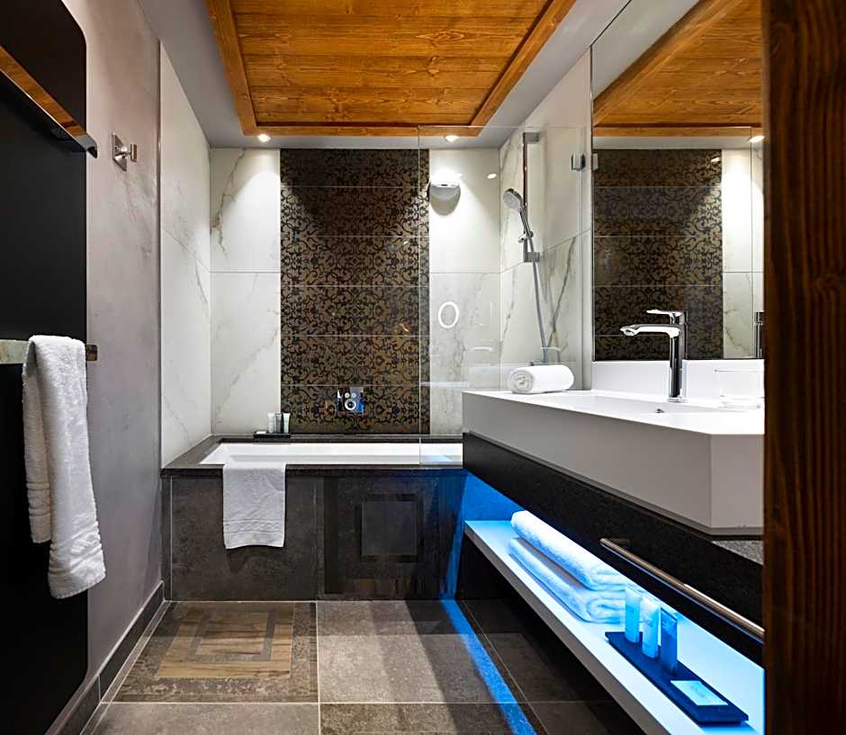 MGM Hôtels & Résidences - Hôtel Les Suites d'Alexane