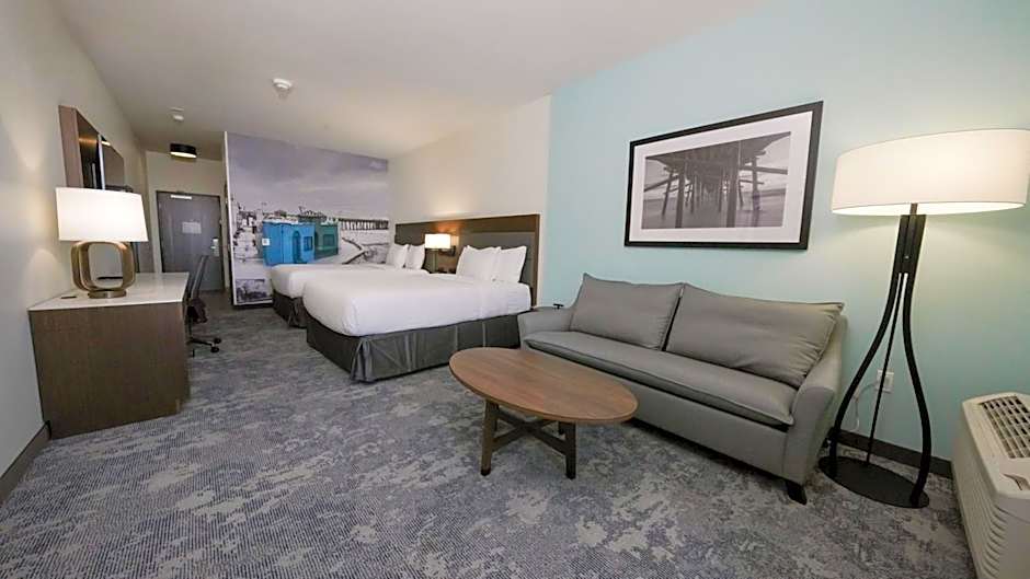 La Quinta Inn & Suites by Wyndham Santa Cruz