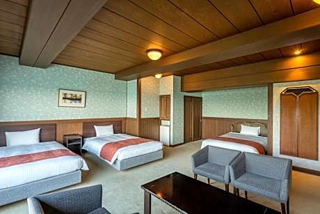 OCEAN Deluxe Triple Room - Non-Smoking