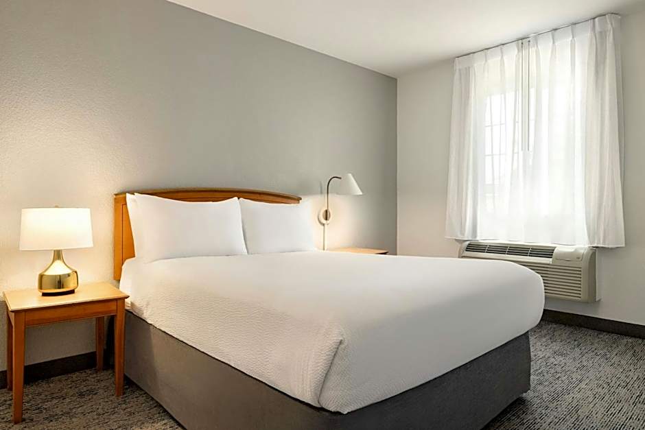 TownePlace Suites by Marriott Anaheim Maingate Near Angel Stadium