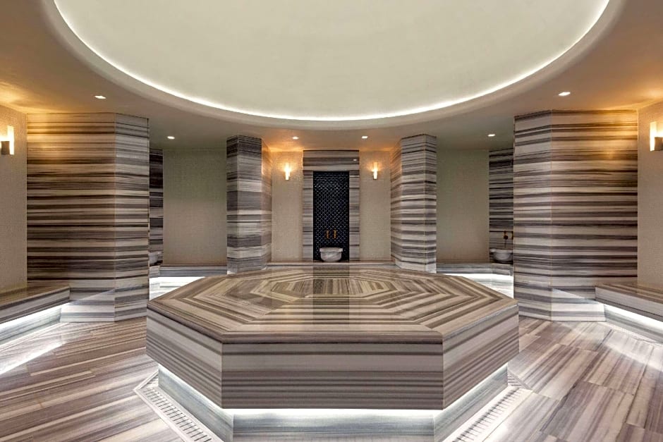 Wyndham Garden Zomin