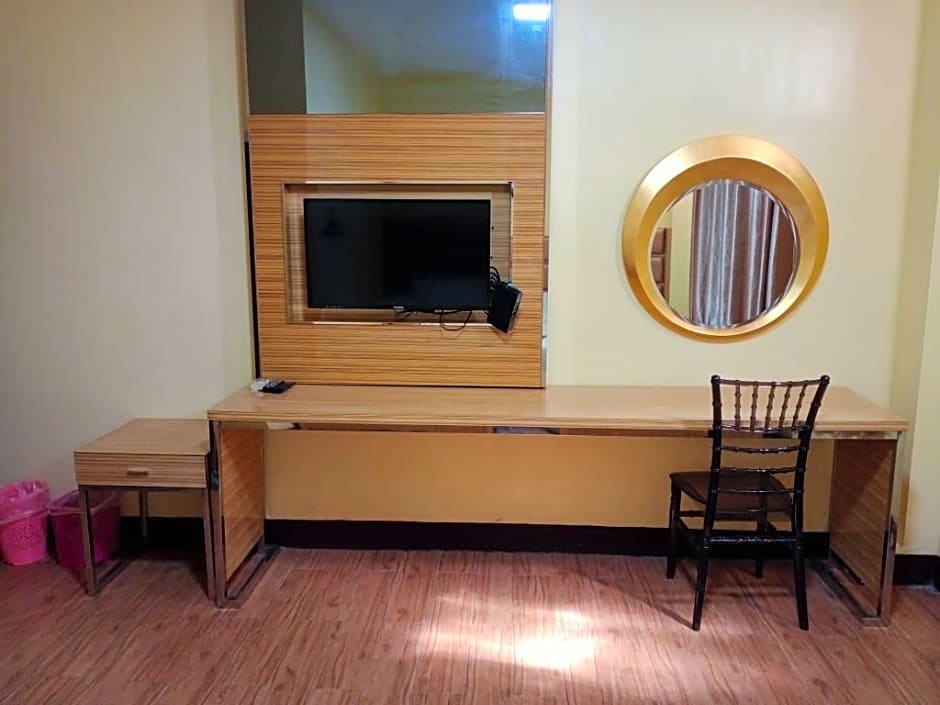 Meaco Royal Hotel-Plaridel