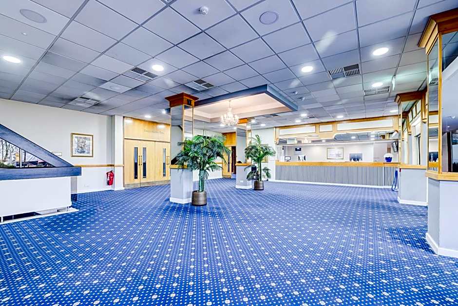 OYO The Chiltern Hotel