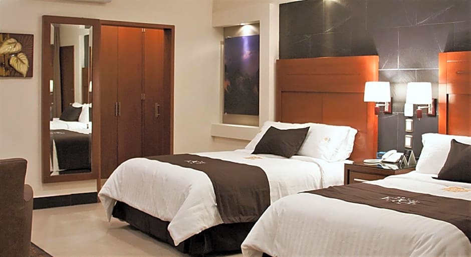 Hotel Ecce Inn