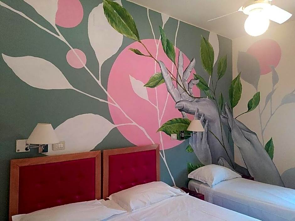 LH Hotel Arca Street Art