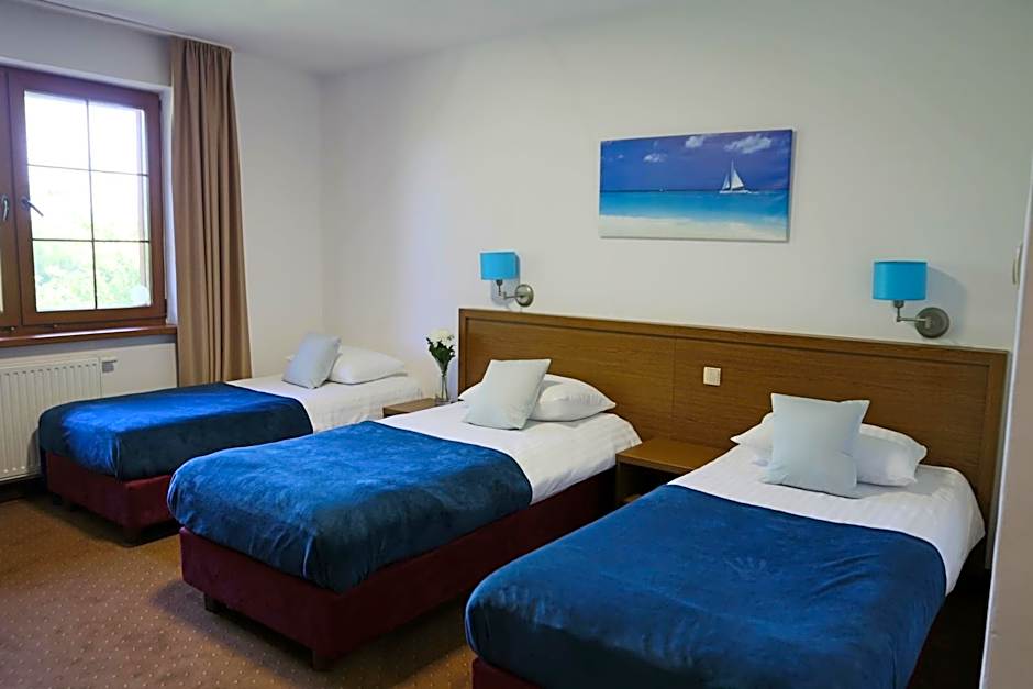 HOTEL CICHA WODA NIEPORĘT