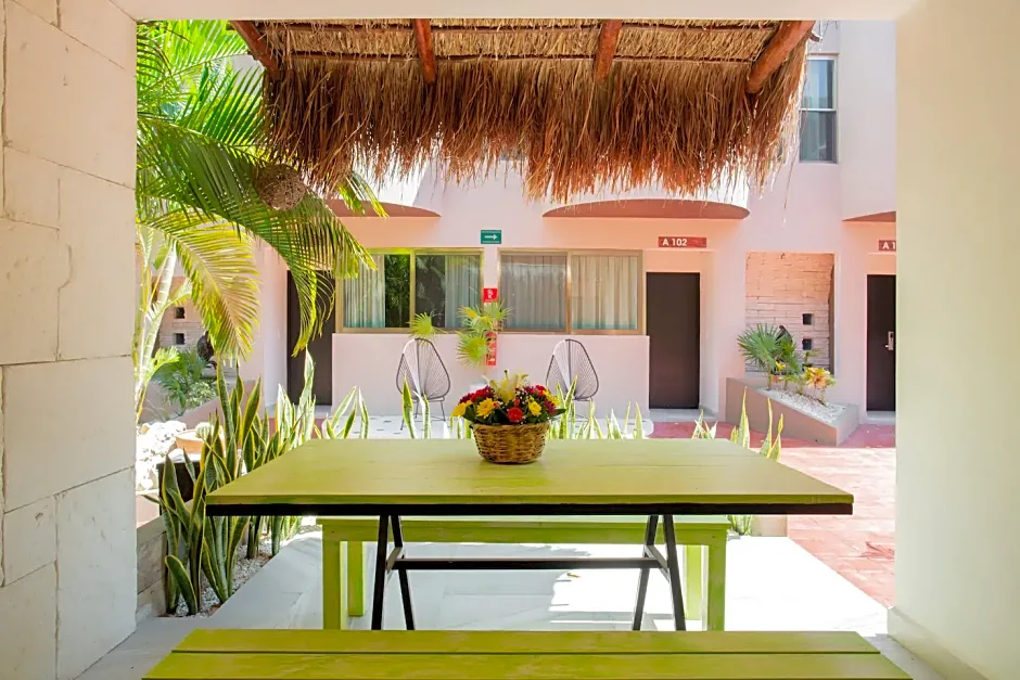 Casa Kaoba Hotel & Suites