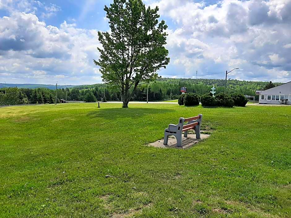 Howard Johnson by Wyndham Woodstock NB