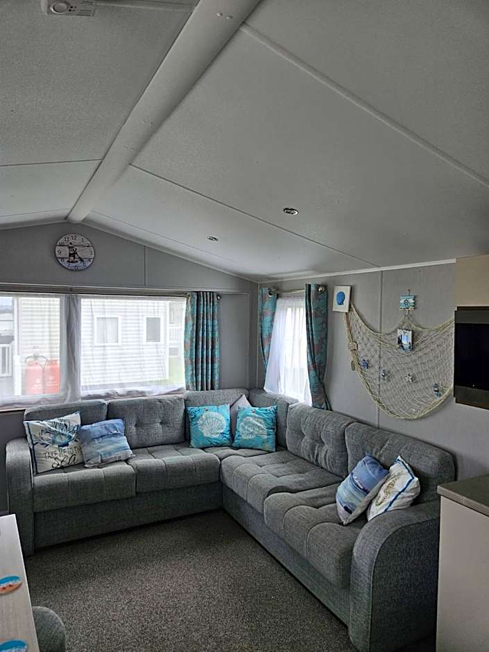 Haven Kent Coast Allhallows sleeps 8