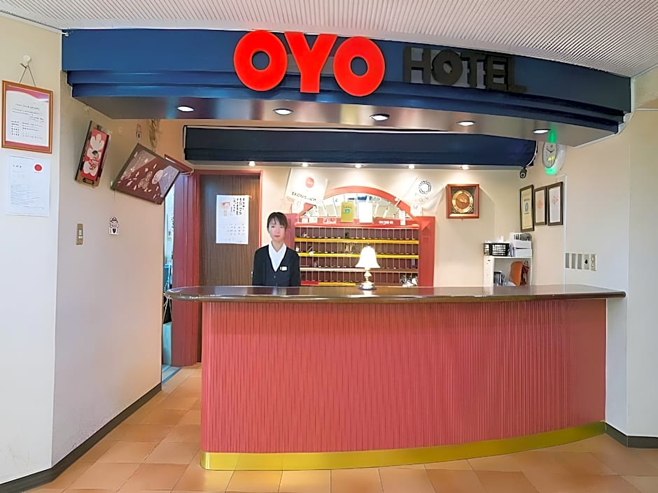OYO Sasebo Palace Hotel