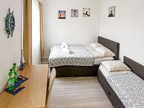 Comfort Triple Room