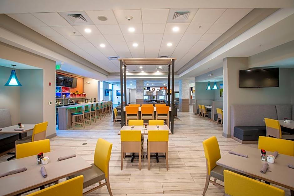 Holiday Inn Pensacola - University Area By IHG