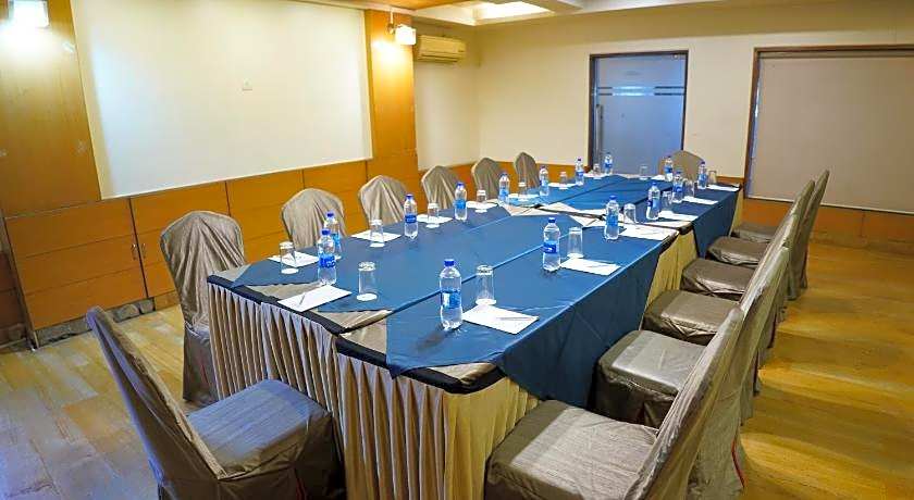 Hotel Sadanand Regency                                                                          