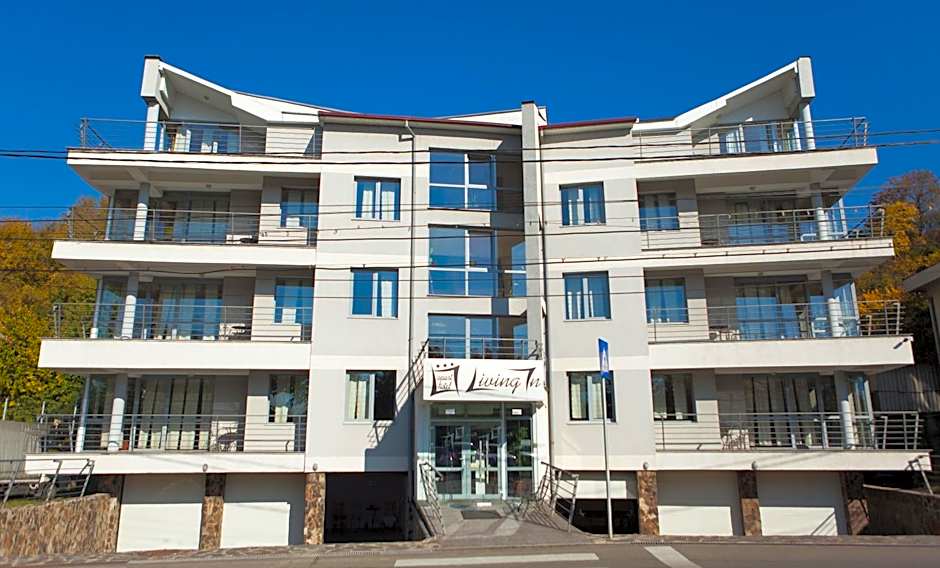 Living In Aparthotel