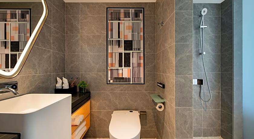 Guangzhou Hotel - Canton Fair Free Shuttle Bus