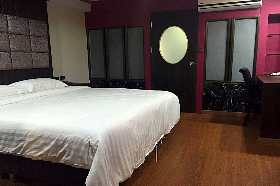 Grand Pink Hotel Hatyai