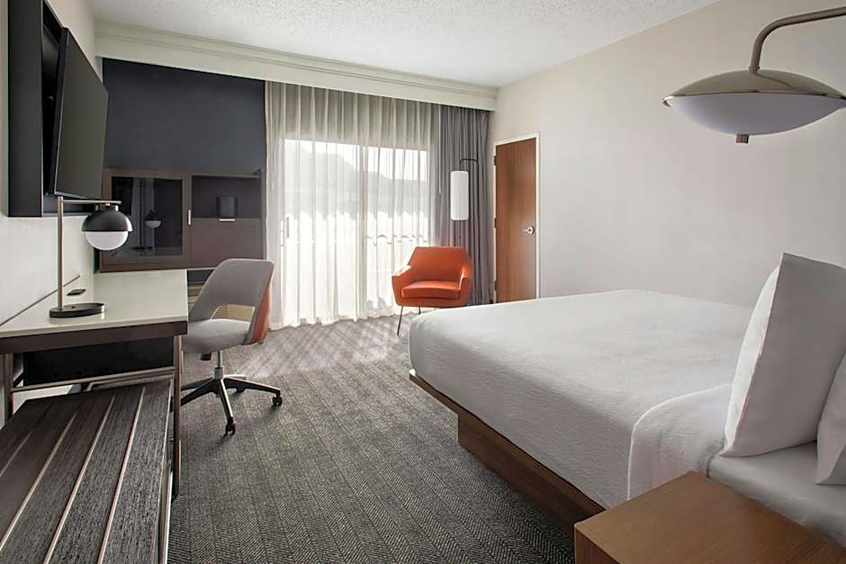 Courtyard by Marriott Syracuse Carrier Circle